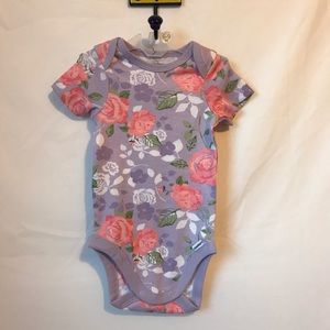 NWT Gerber organic purple cotton floral onsie 6-9 mo